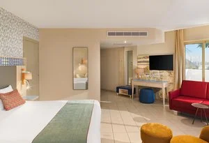 LEONARDO LAURA BEACH – Cipro