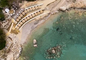 LEONARDO LAURA BEACH – Cipro