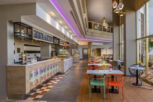 LEONARDO LAURA BEACH – Cipro