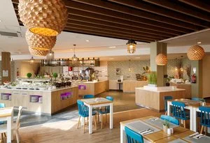 LEONARDO LAURA BEACH – Cipro
