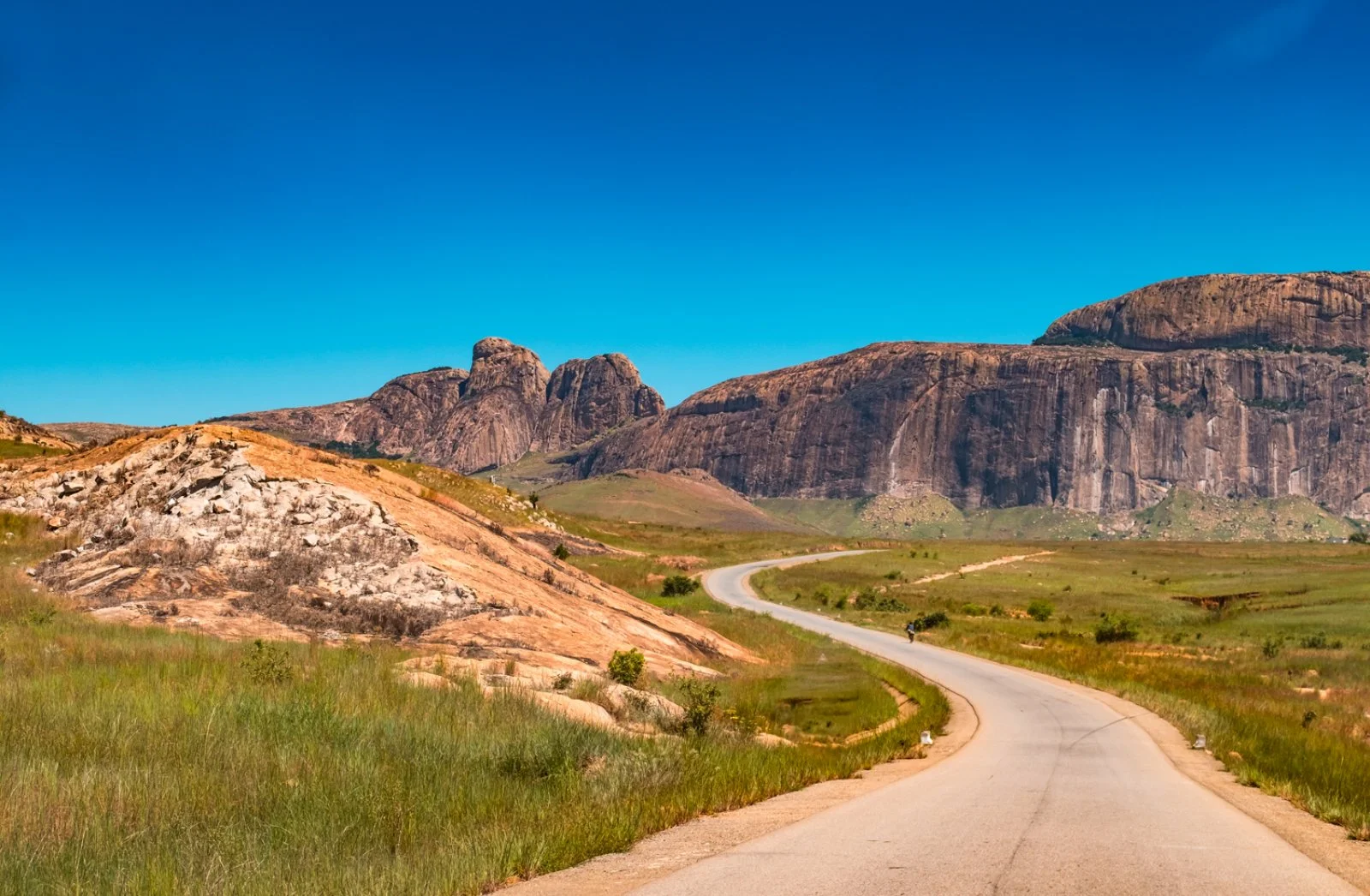 RANOHIRA/TULEAR/IFATY/TULEAR (273 km) - immagine 1 di 2