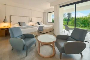 SEACLUB CATALONIA BAVARO BEACH – Verón