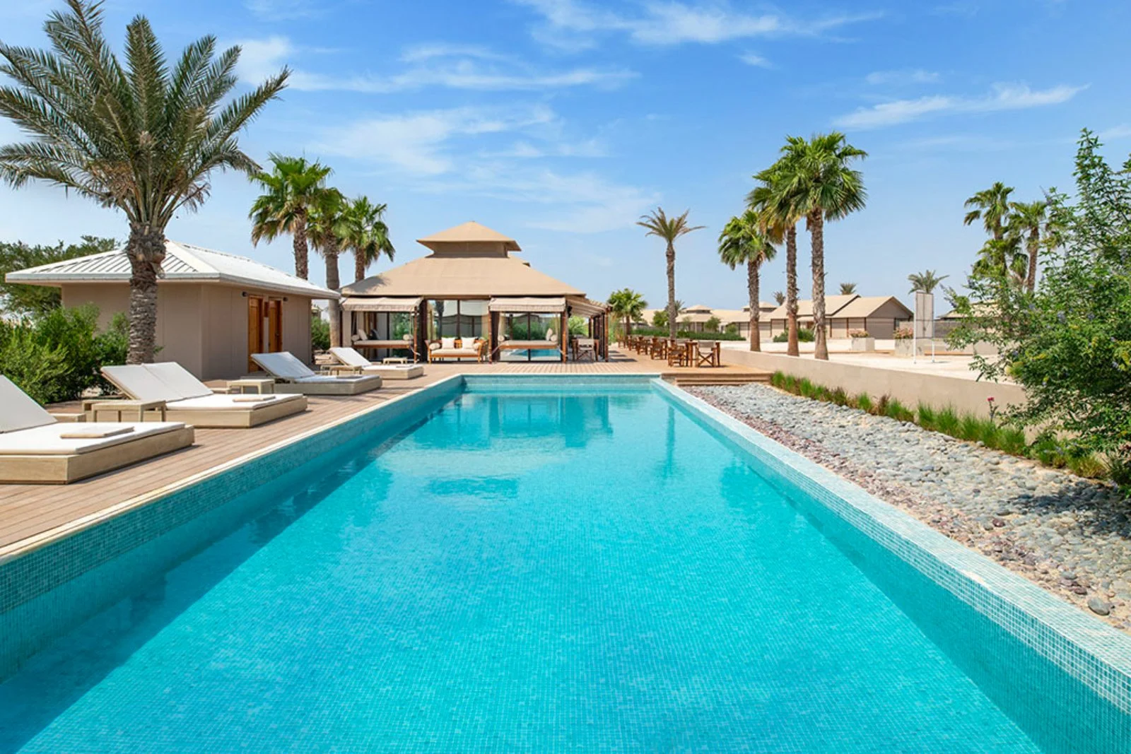 Salwa/Inland Sea/The Outpost Al Barari (120 km) - immagine 1 di 3