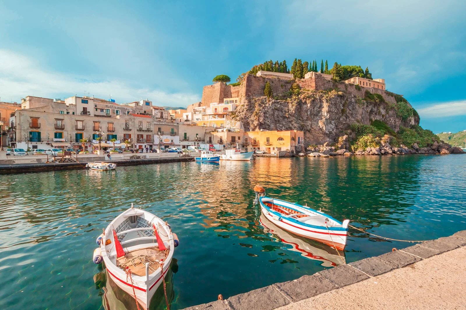 Combinato Eolie Mercoledi'/Domenica - Lipari Città Combinato Eolie Mercoledi'/Domenica - Lipari Città
