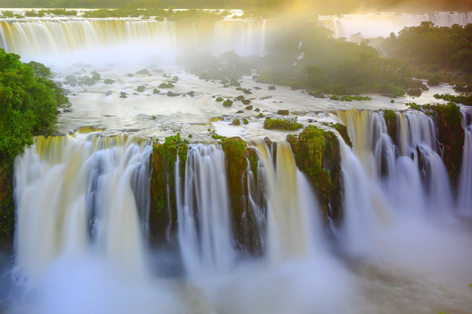 Buenos Aires - Puerto Iguazu - Parco lato brasiliano - Puerto Iguazu - immagine 2 di 3