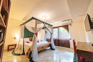 PALUMBO WAVES RESORT – Kendwa
