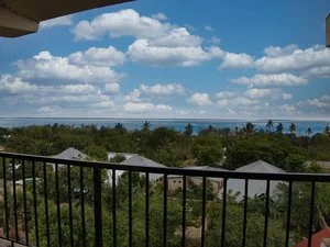 PALUMBO WAVES RESORT – Kendwa