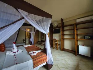 PALUMBO WAVES RESORT – Kendwa
