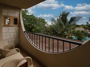 PALUMBO WAVES RESORT – Kendwa