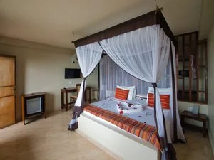 PALUMBO WAVES RESORT – Kendwa