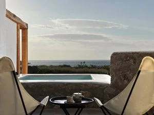 NOMAD MYKONOS – Ano mera