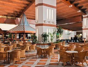 lobby bar