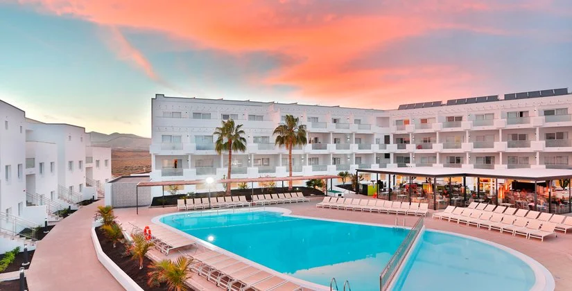 AEQUORA LANZAROTE SUITES – Tías