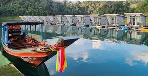 Phupha Waree Floating Resort