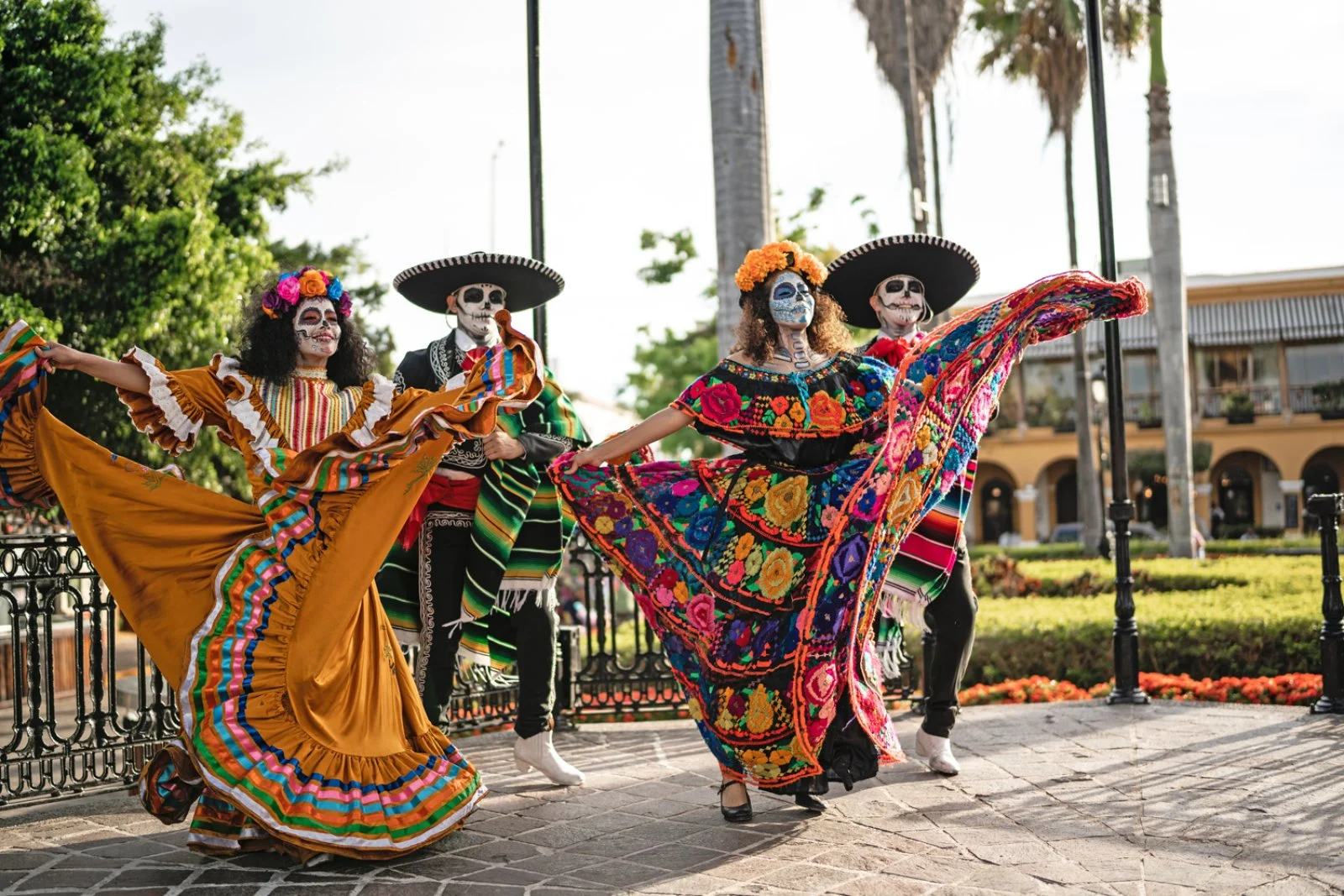 Dia De Los Muertos Con Accompagnatore - Dia De Los Muertos