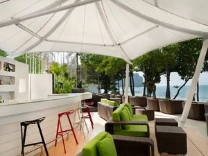 beach bar