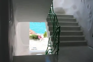 BOUGAINVILLE BAY RESORT&SPA – Tirana