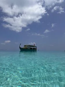 ON THE BEACH MALDIVES GUESTHOU – Maldive