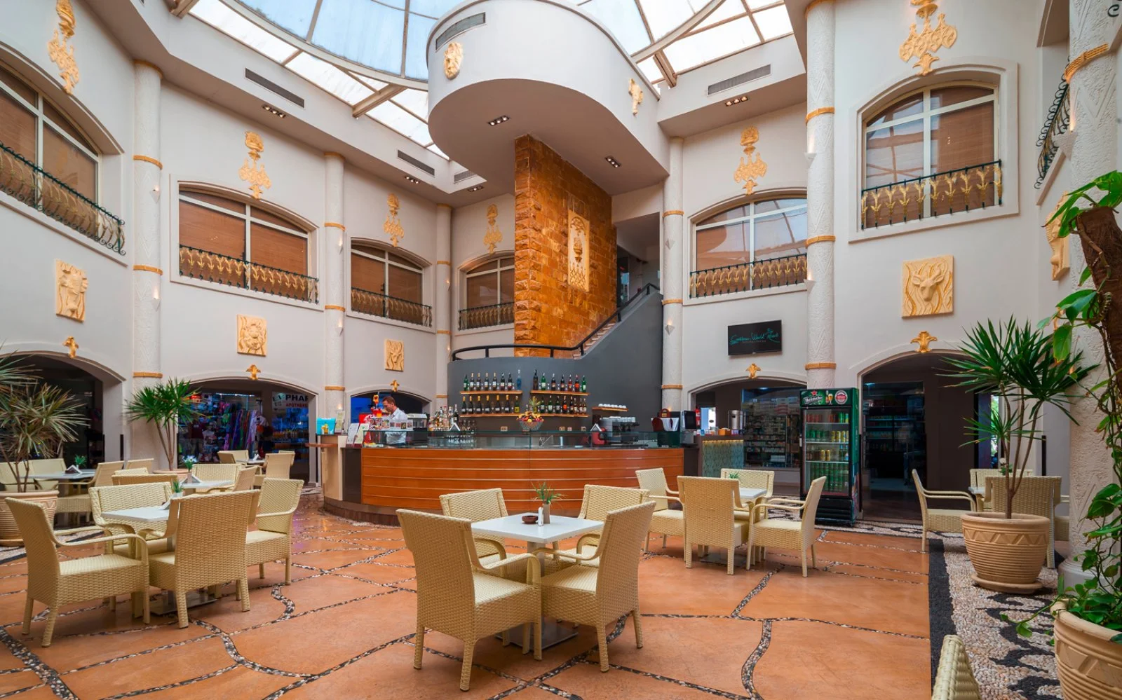 Lobby Bar