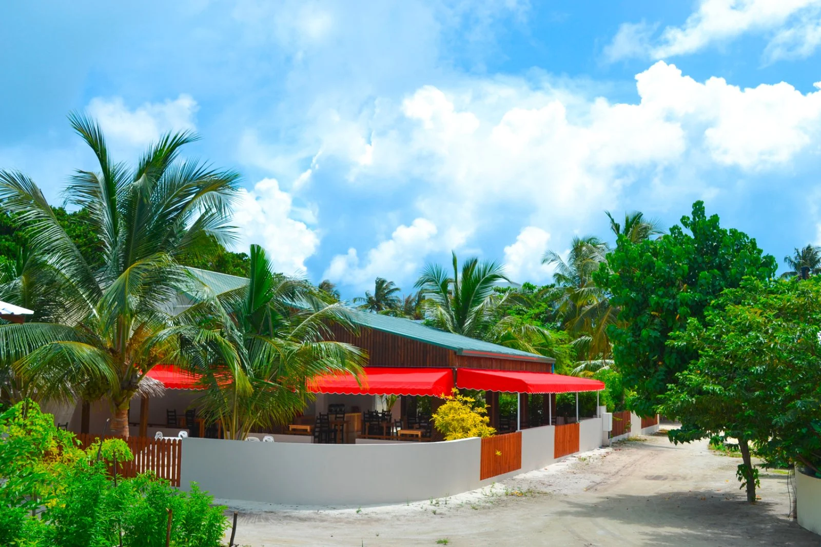 TME RETREATS HOTEL – Maldive