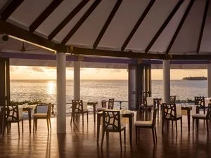VILLA PARK SUN ISLAND RESORT – Maldive
