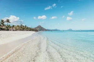 LA PIROGUE SUNLIFE RESORT – Flic en Flac