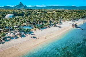 LA PIROGUE SUNLIFE RESORT – Flic en Flac