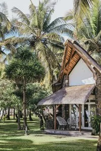 LA PIROGUE SUNLIFE RESORT – Flic en Flac