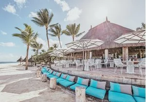LA PIROGUE SUNLIFE RESORT – Flic en Flac