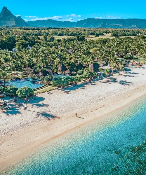 LA PIROGUE SUNLIFE RESORT – Flic en Flac
