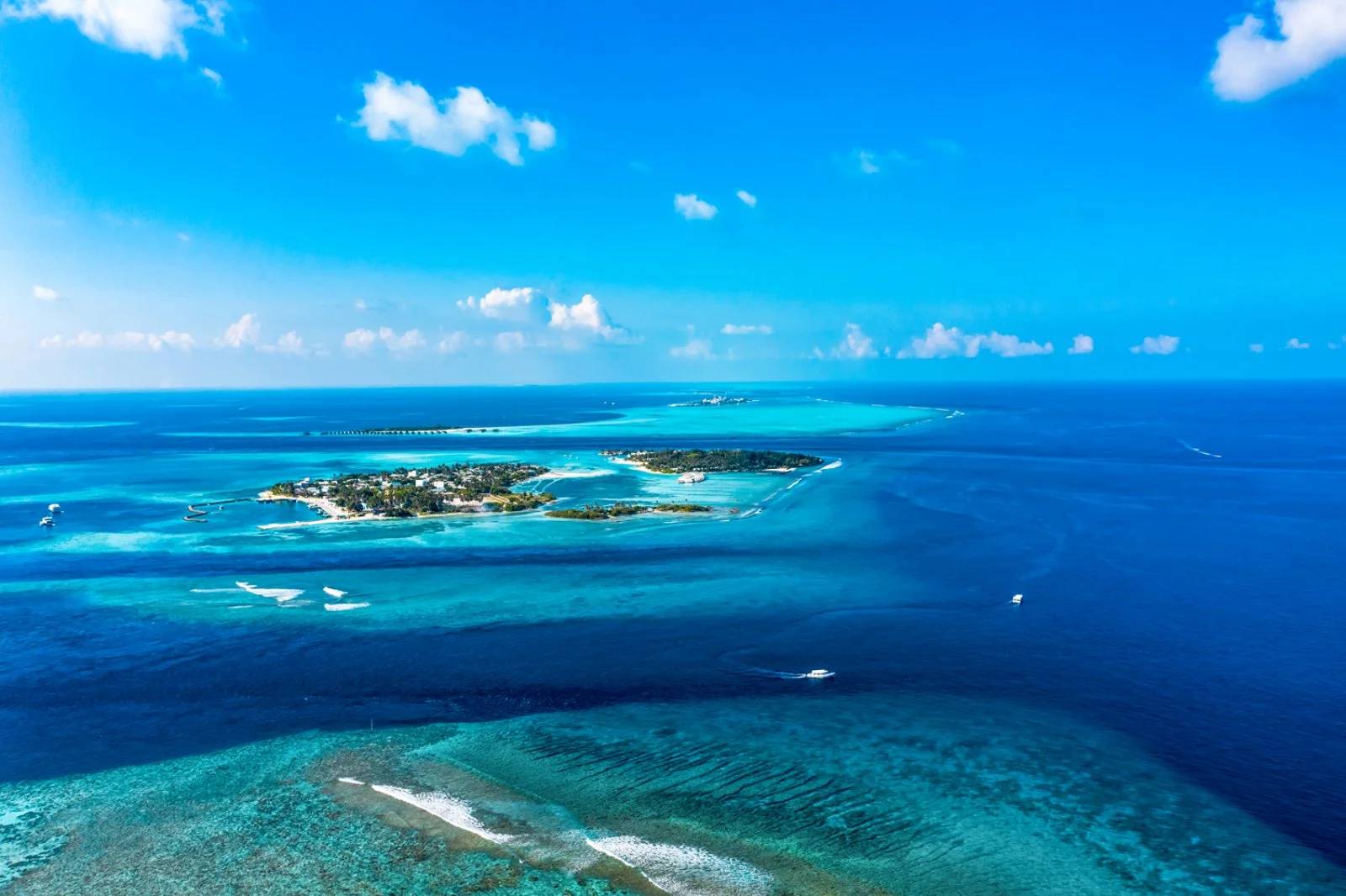 Beach Hotel Guraidhoo 