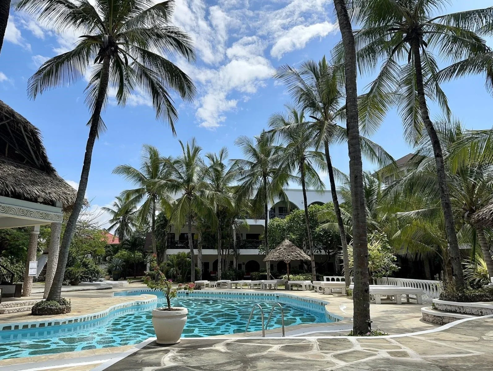 AQUARIUS CLUB INTERNATIONAL RESORT