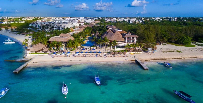 THE REEF COCOBEACH BEACH FRONT RESORT & SPA – Playa del Carmen