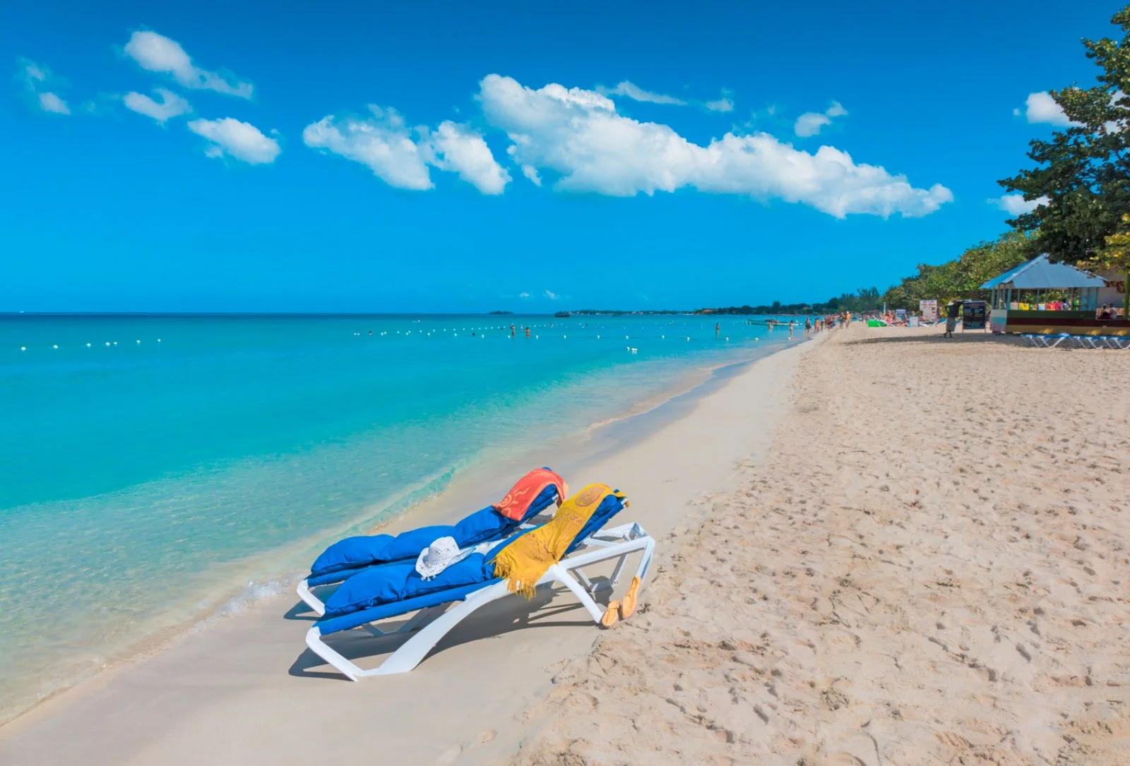 HOTEL LEGENDS BEACH RESORT