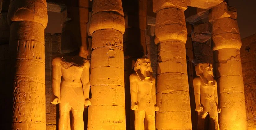 VOYAGER NEFERTARI – Il Cairo