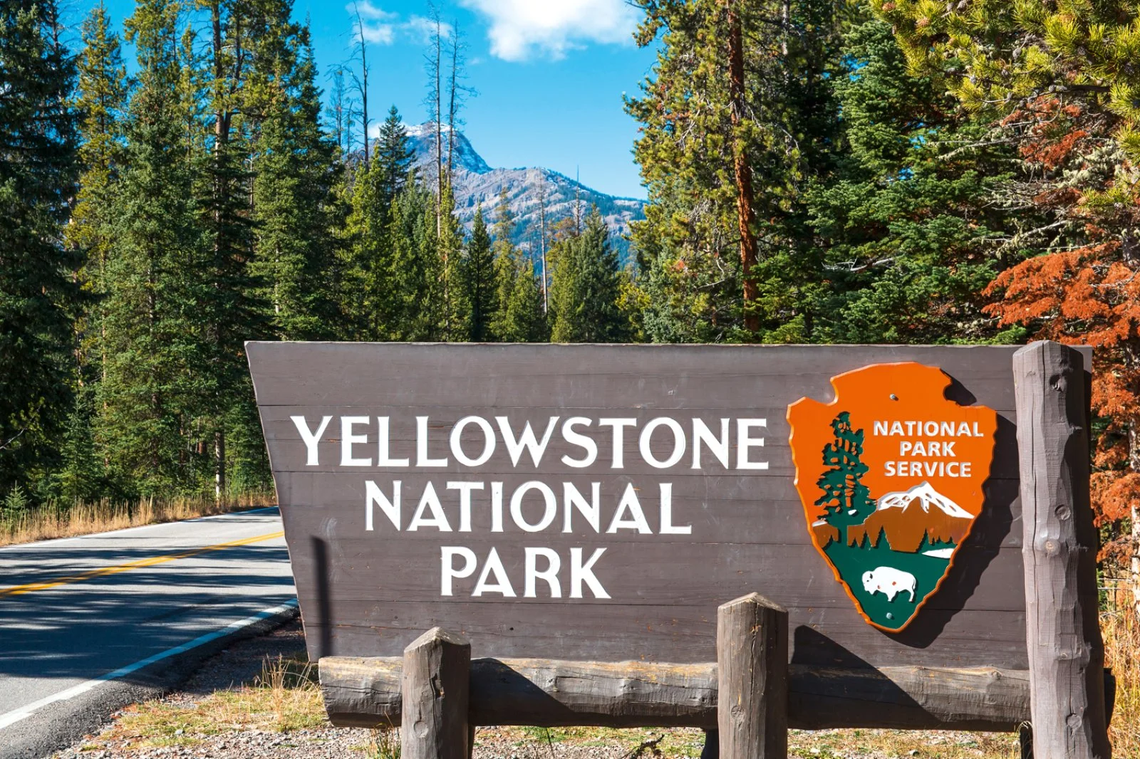 Rockies Discovery - Yellowstone National Park Rockies Discovery - Yellowstone National Park