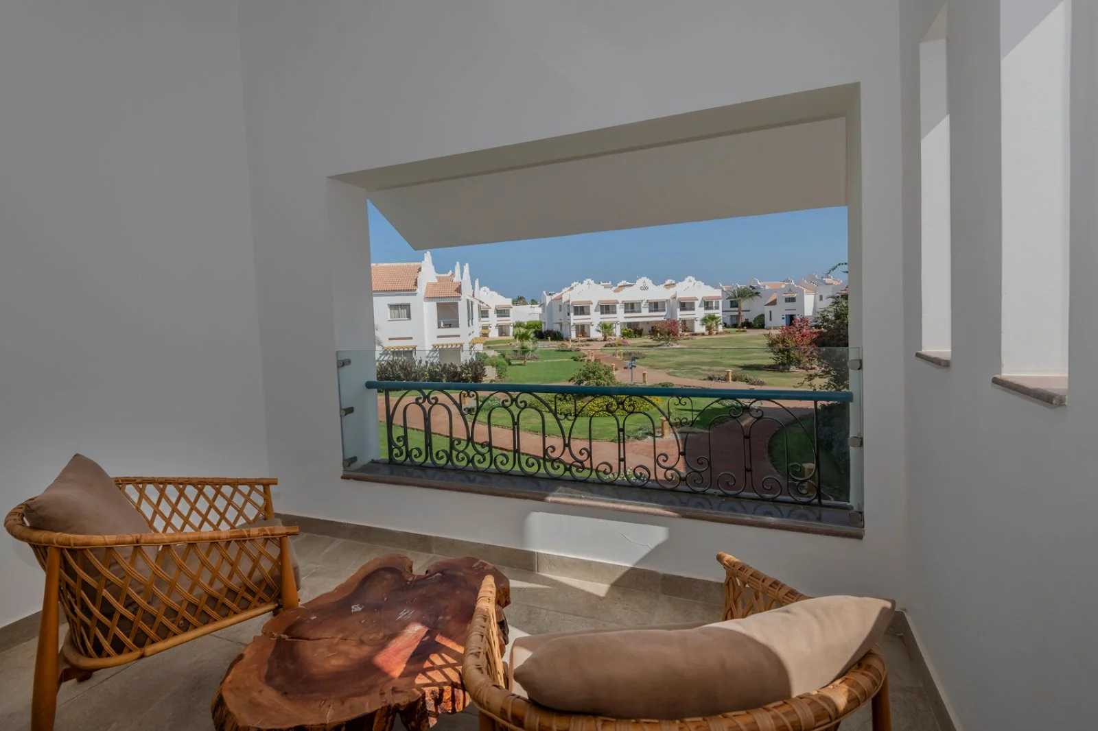 LAHAMI BAY BEACH RESORT – Shalatin