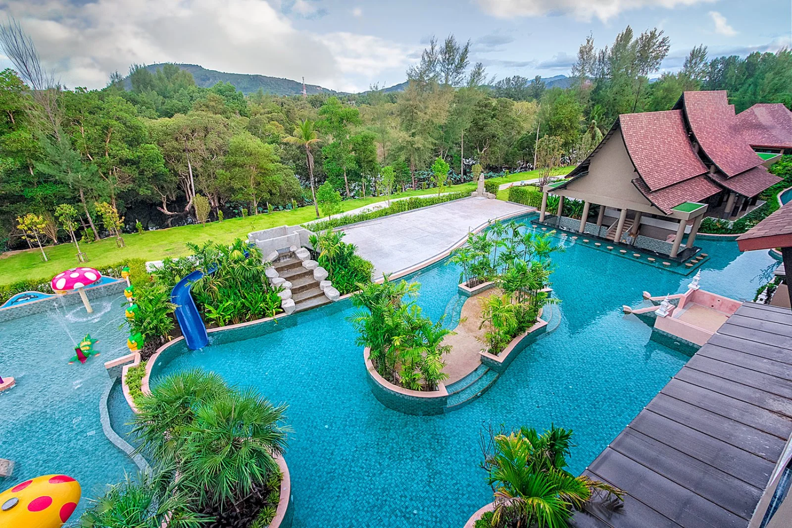 MAIKHAO PALM BEACH RESORT – Thailandia