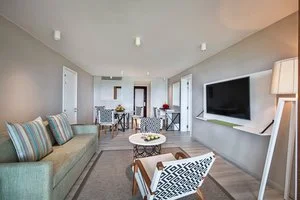 CONSTANCE BELLE MARE PLAGE RESORT – Poste de Flacq