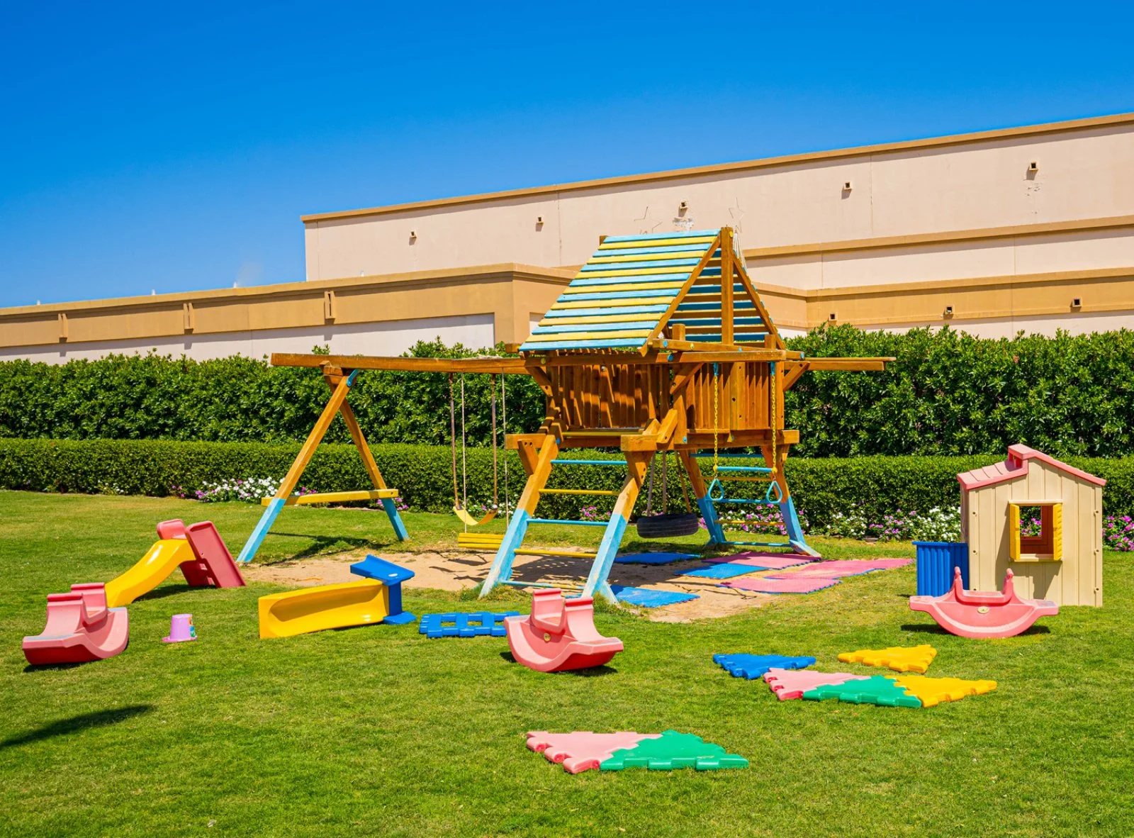 RADISSON MARINA PORT GHALIB RESORT – Port Ghalib