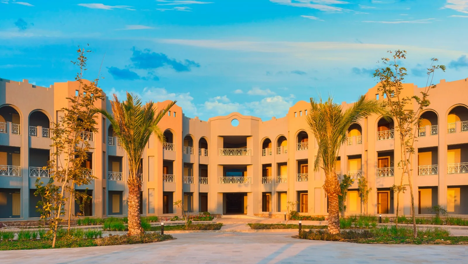 LAZULI BEACH RESORT – Madinat Coraya