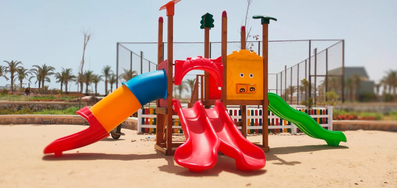 LAZULI BEACH RESORT – Madinat Coraya