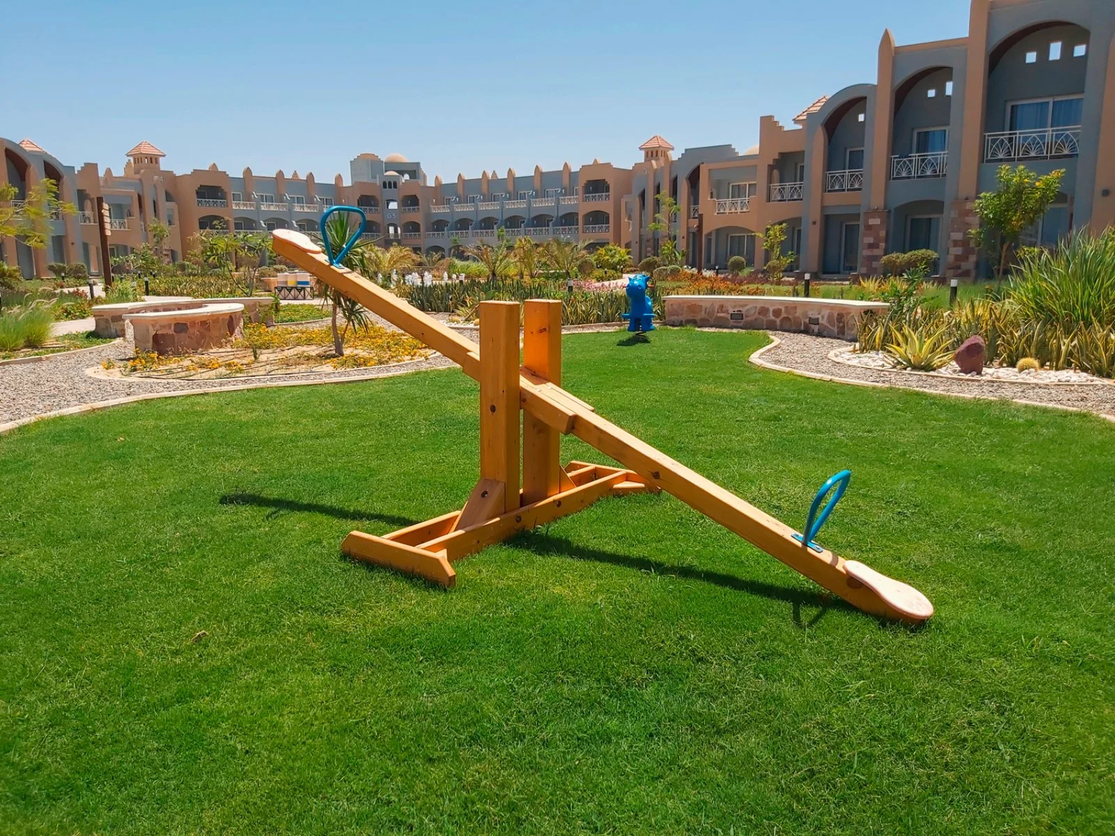LAZULI BEACH RESORT – Madinat Coraya