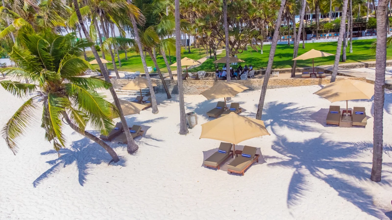 Prideinn Flamingo Beach 