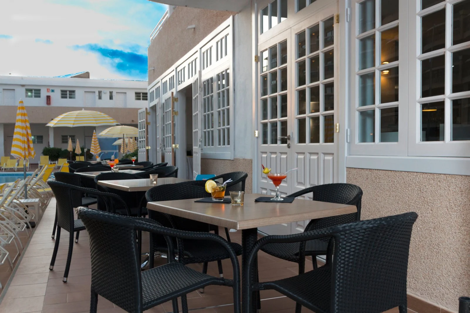 APPARTAMENTI CORAL CALIFORNIA – Los Cristianos