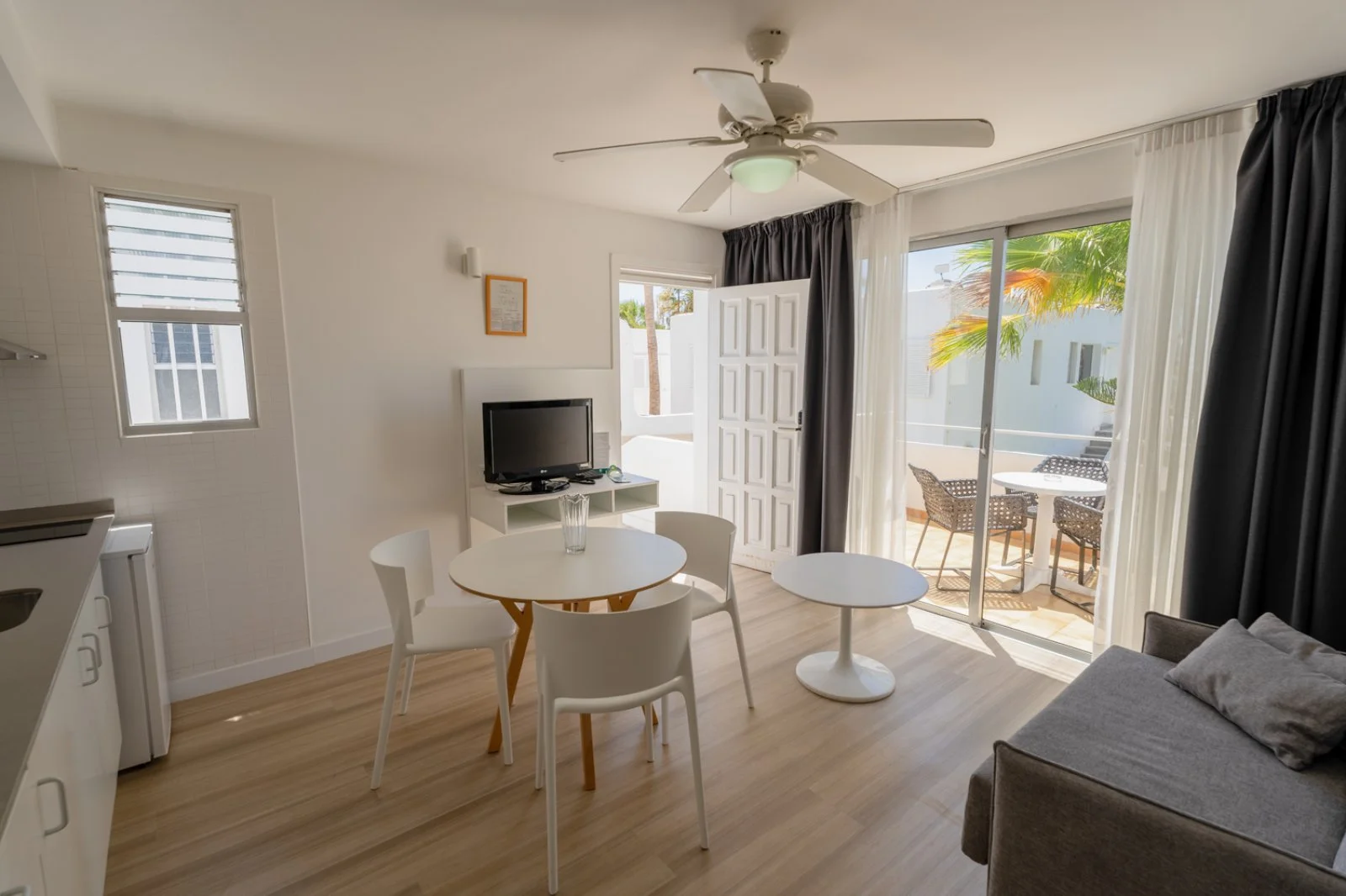 APPARTAMENTI CORAL CALIFORNIA – Los Cristianos