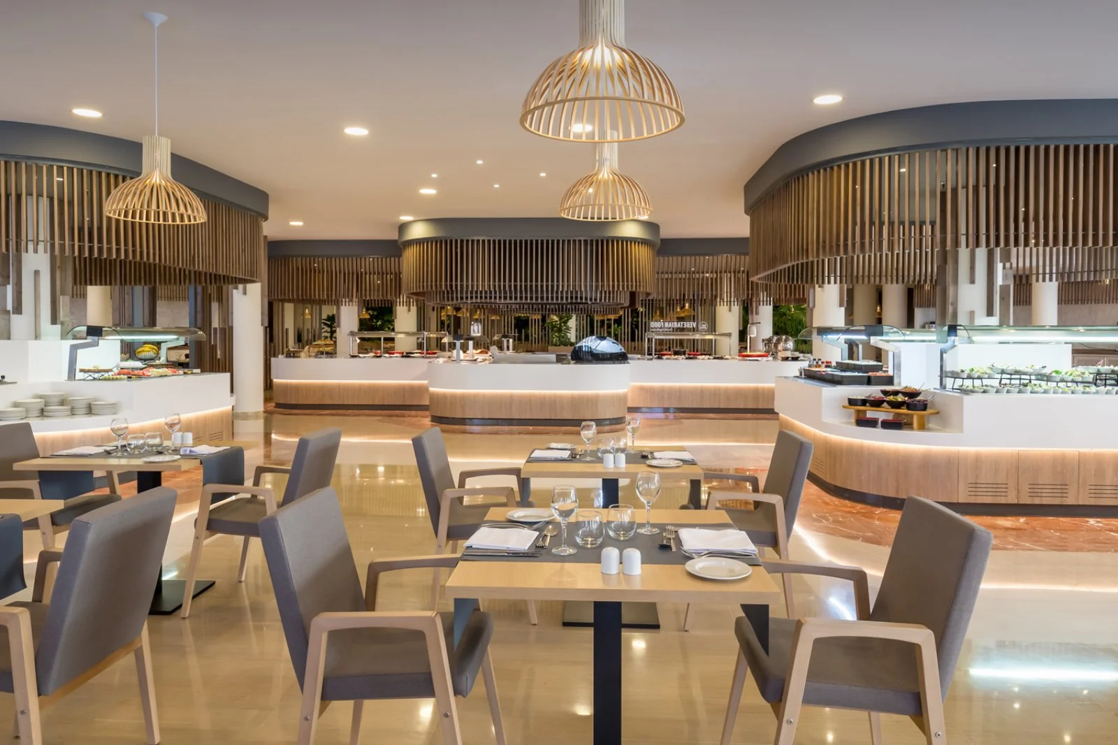 HOTEL BARCELO CORRALEJO BAY – La oliva