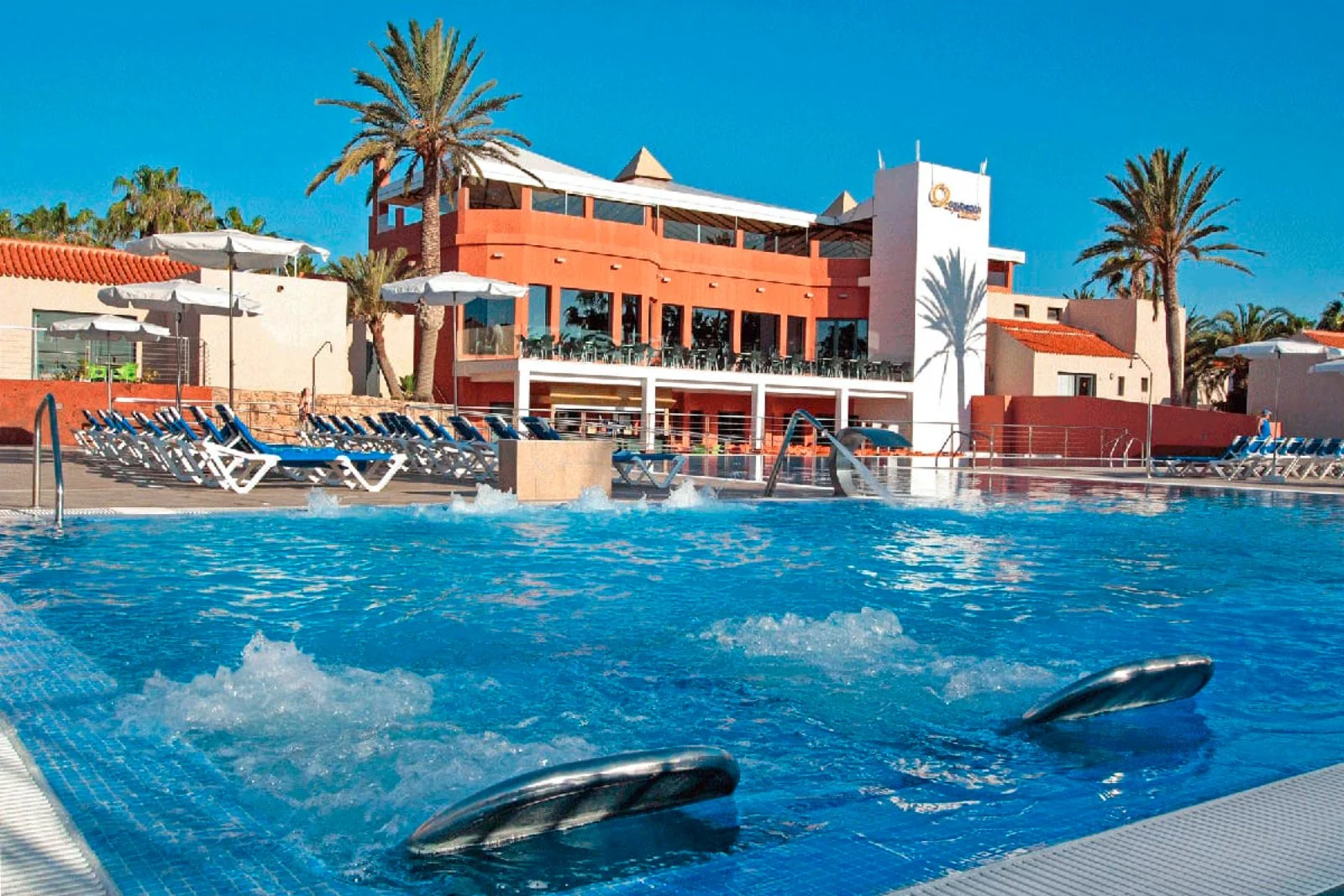 APPARTAMENTI CAYBEACH CALETA