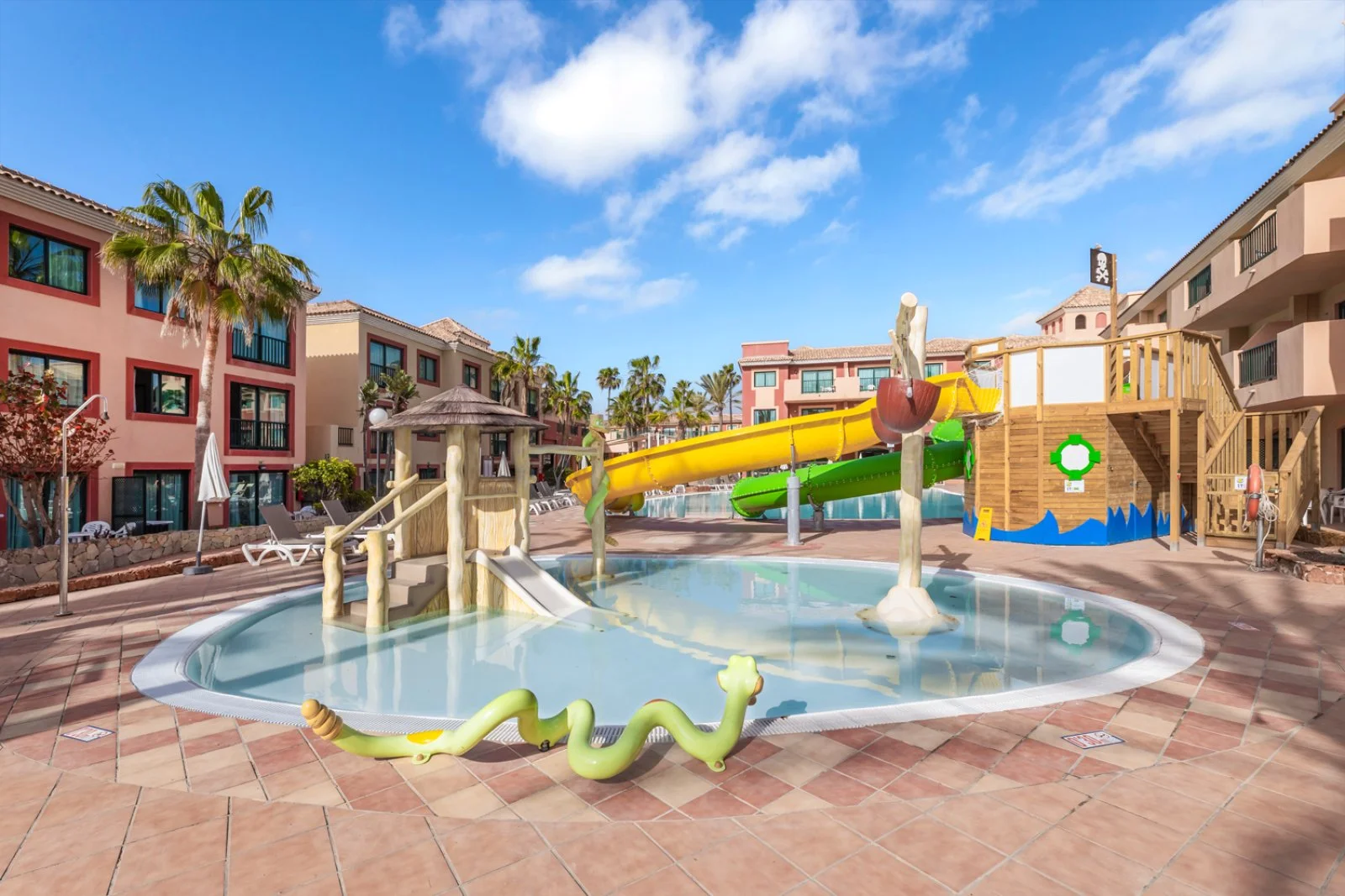 BLUESEA ALOE CORRALEJO HOTEL – La oliva