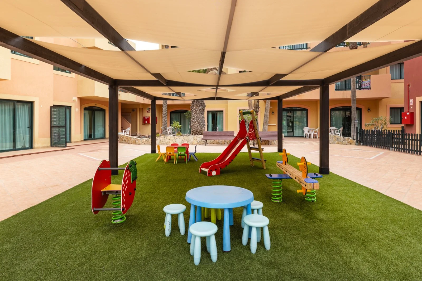 BLUESEA ALOE CORRALEJO HOTEL – La oliva